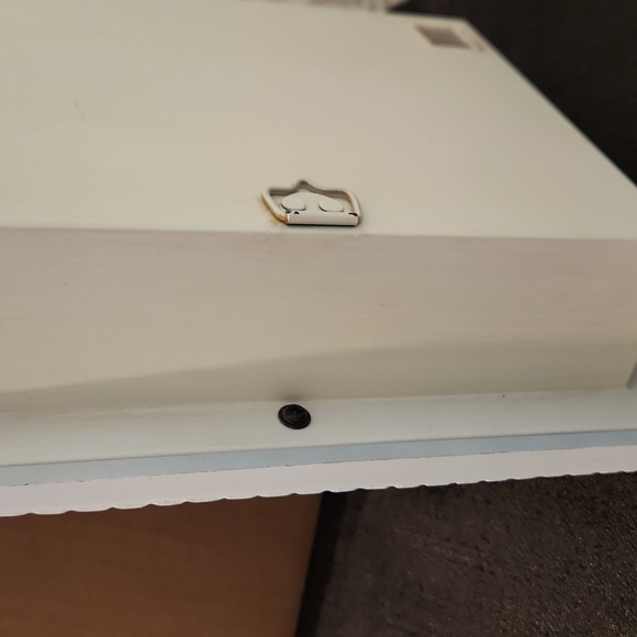 VINTAGE SHADOW BOX W/ARTIFICAL FLOWER SEALED INSIDE. - Picture 4 of 6